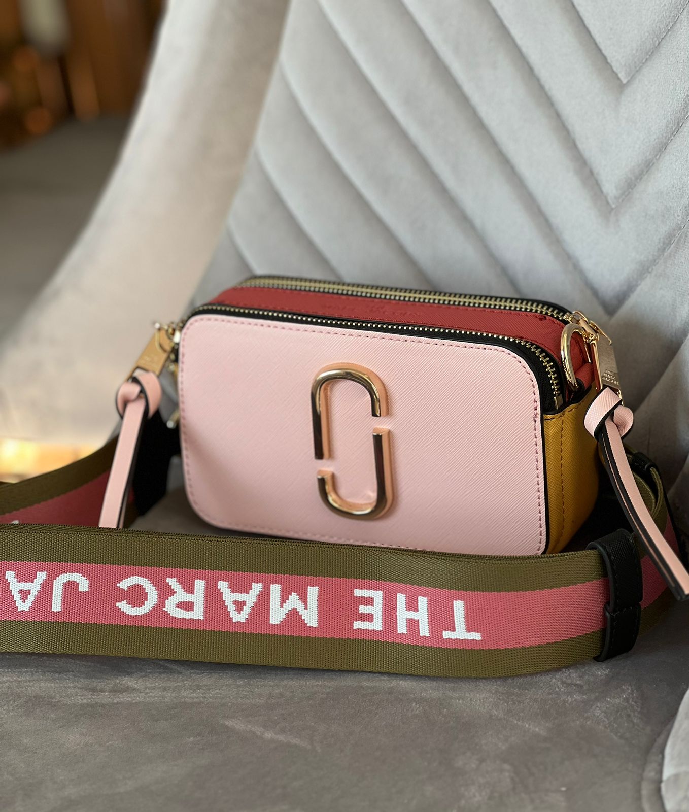 MARC JACOBS Bolsos- ROSADO CON PUNTA ROJA