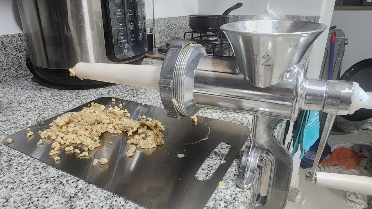 COMBO 3 EN 1 Picador Eléctrico + Molino con Embutidor Manual + Pinza para Freír ✨🍴